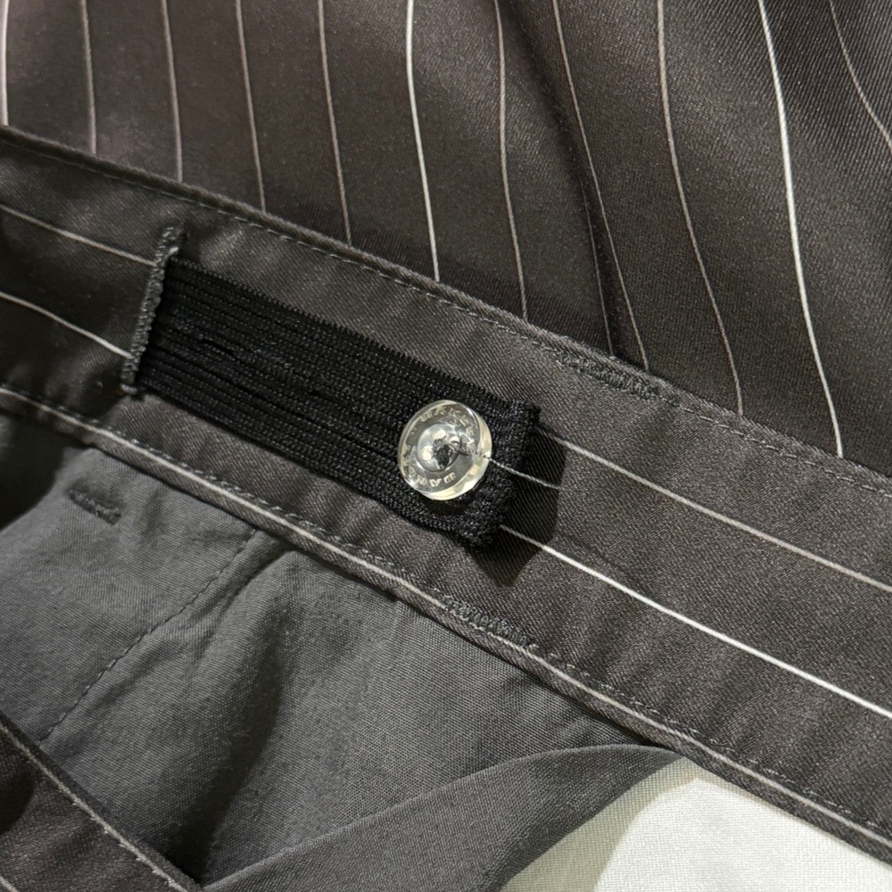 Oakley‎ Hydrolix Men Sz 36 Grey White Stripes Zip Shorts - Picture 9 of 9